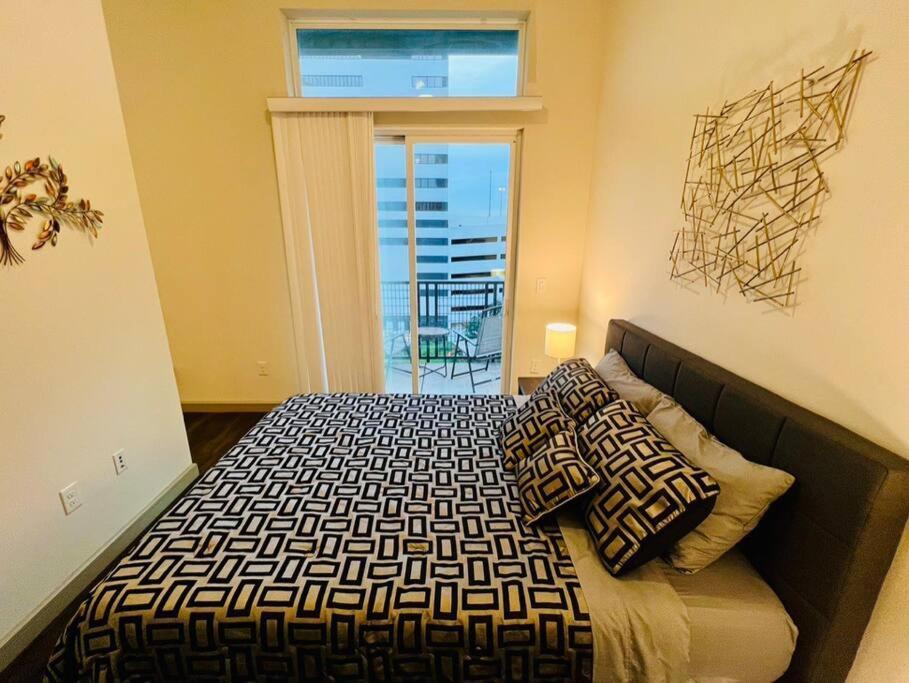 Апартаменты Apto 1 Bed - Kitchen - Free Parking Хьюстон Экстерьер фото