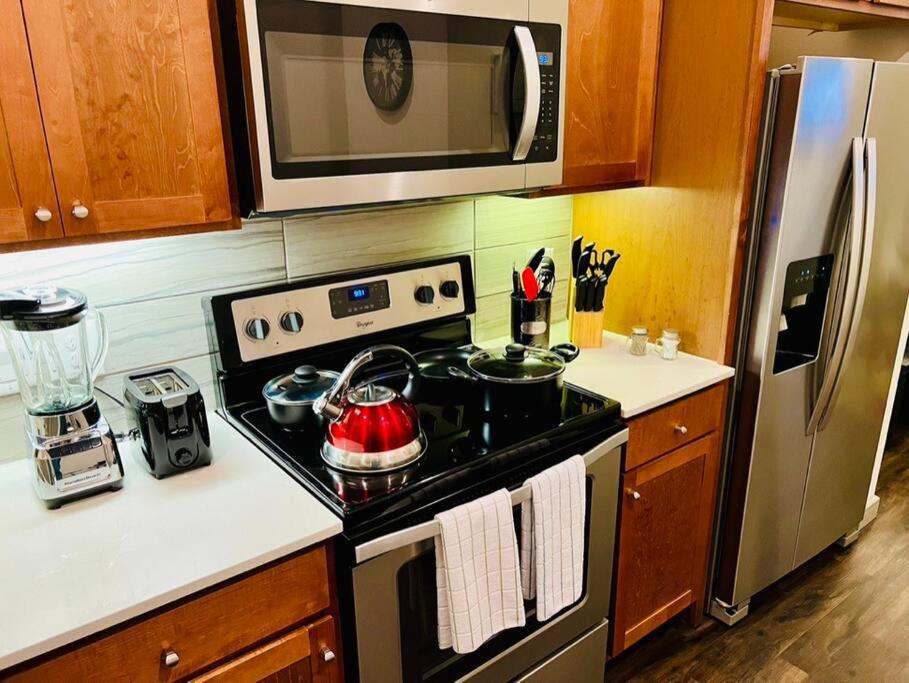 Апартаменты Apto 1 Bed - Kitchen - Free Parking Хьюстон Экстерьер фото